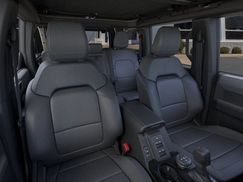 New 2026 Ford Bronco Big Bend w/ Black Diamond Package AWD/4WD image 10