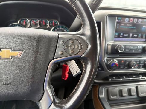 Used 2018 Chevrolet Silverado 1500 LTZ w/ LTZ Plus Package AWD/4WD image 19