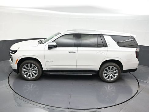 Used 2025 Chevrolet Tahoe Premier w/ Sun And Tow Package RWD image 18
