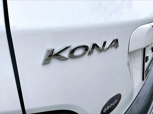 Used 2022 Hyundai Kona Limited AWD/4WD image 10