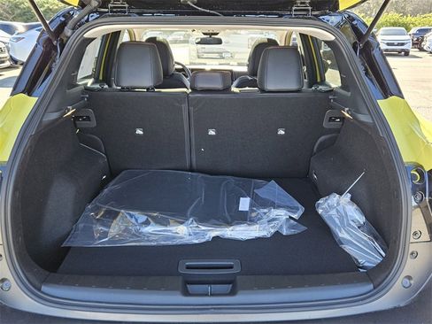 New 2026 Nissan Kicks SR image 11