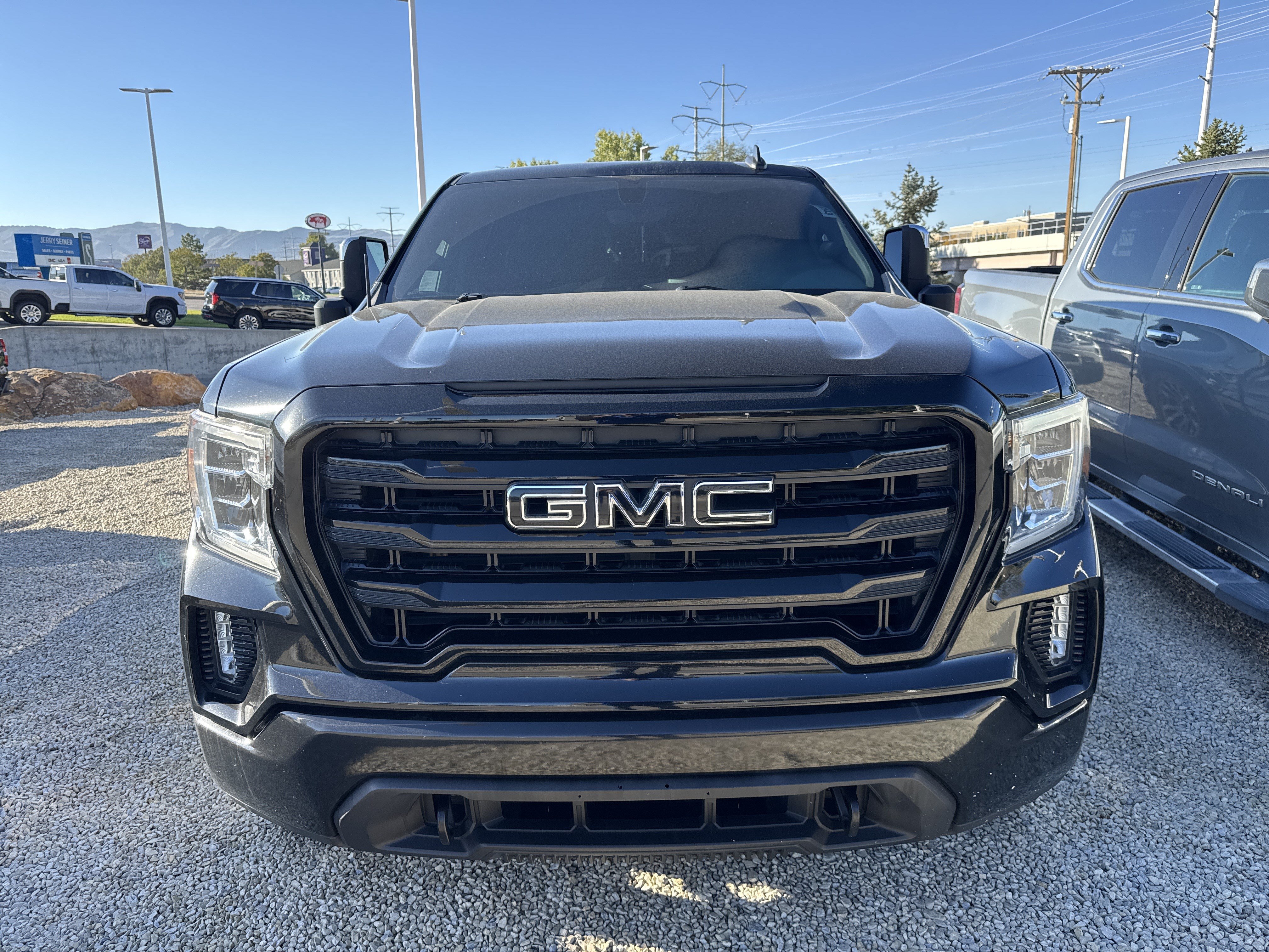Used 2020 GMC Sierra 1500 Elevation w/ Elevation Value Package AWD/4WD image 4