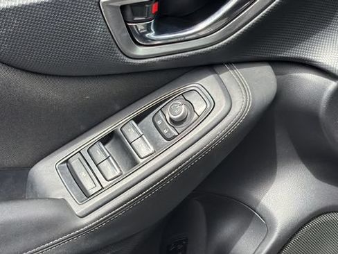 Used 2019 Subaru Forester Premium AWD/4WD image 18