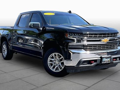 Certified 2021 Chevrolet Silverado 1500 LT RWD image 3