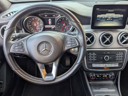 Used 2018 Mercedes-Benz CLA 250 4MATIC image 24