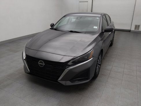 Used 2024 Nissan Altima 2.5 SV image 15