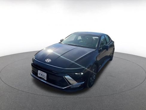 Used 2025 Hyundai Sonata SEL FWD image 7