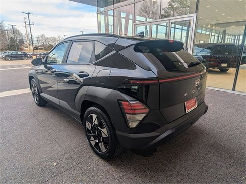 Certified 2024 Hyundai Kona SEL w/ Convenience Package image 4