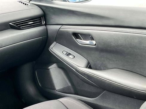Used 2025 Nissan Sentra SV FWD image 19