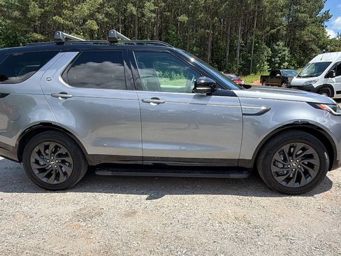 Used 2023 Land Rover Discovery S R-Dynamic AWD/4WD image 7