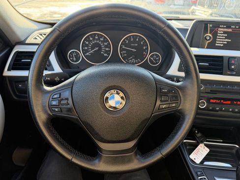 Used 2014 BMW 320i xDrive Sedan image 28