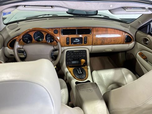 Used 2001 Jaguar XKR Convertible RWD image 19