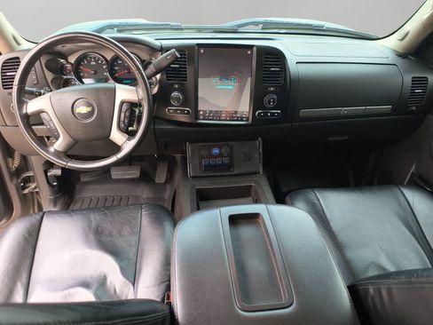 Used 2012 Chevrolet Silverado 2500 LT w/ Interior Plus Package AWD/4WD image 10