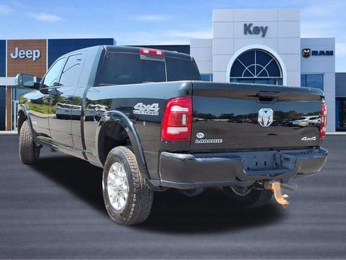 Used 2022 RAM 2500 Laramie AWD/4WD image 3