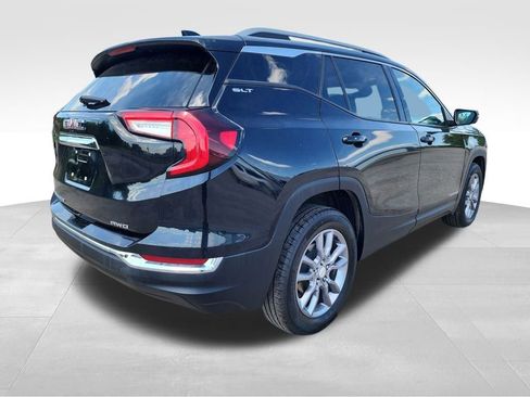 Used 2024 GMC Terrain SLT image 8