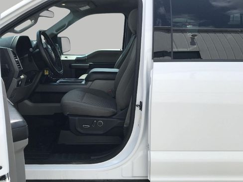 Used 2018 Ford F150 XLT w/ Equipment Group 302A Luxury AWD/4WD image 8