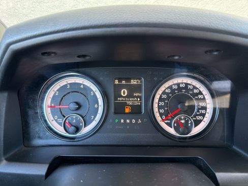 Used 2017 RAM 1500 Express image 9