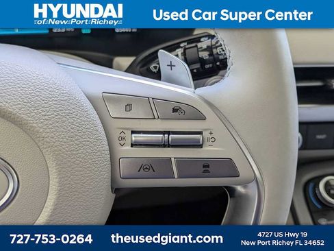 Certified 2023 Hyundai Palisade Limited FWD image 42