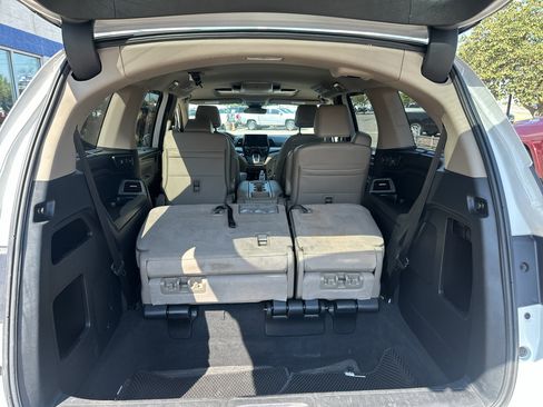 Used 2023 Honda Odyssey Touring image 15