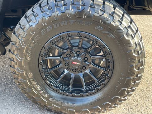 Used 2025 Ford F150 Lightning Flash image 25