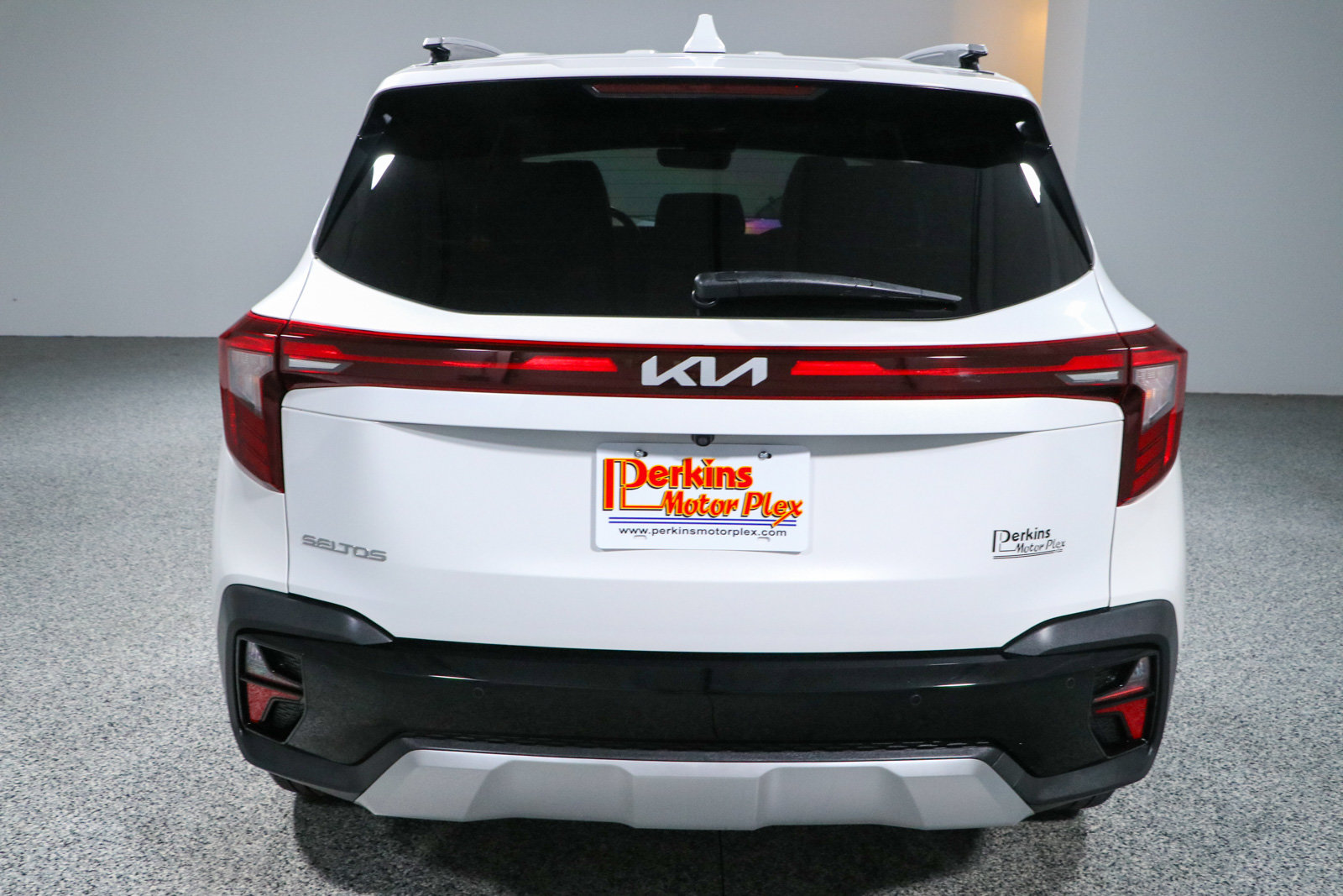 Used 2025 Kia Seltos EX w/ EX Sunroof Package FWD image 8