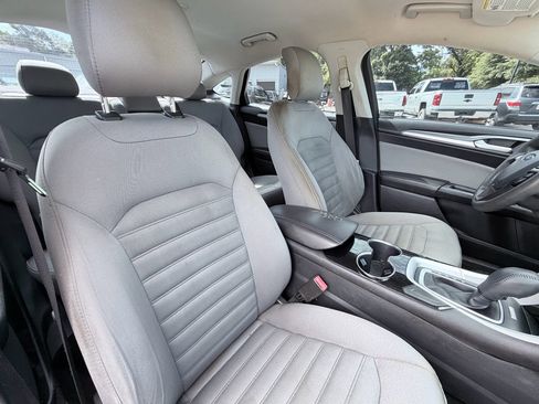 Used 2014 Ford Fusion S FWD image 19