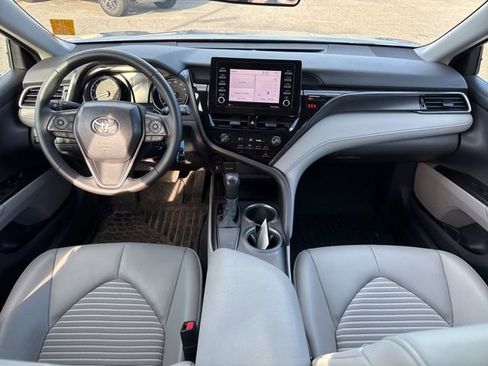 Used 2021 Toyota Camry SE image 15