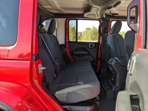 Certified 2025 Jeep Wrangler Unlimited Sahara AWD/4WD image 47