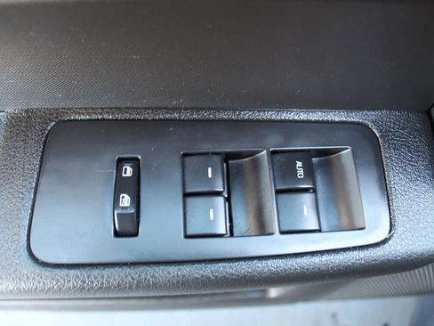 Used 2019 Ford Flex SE image 23