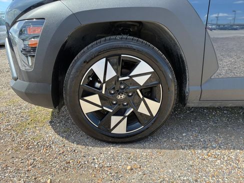 Used 2025 Hyundai Kona SEL FWD image 25