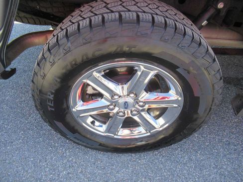 Used 2025 Ford F150 XLT w/ Equipment Group 301A Standard AWD/4WD image 11