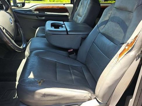 Used 2004 Ford F250 Lariat AWD/4WD image 14