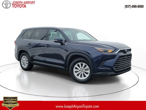 Used 2024 Toyota Grand Highlander XLE image 1