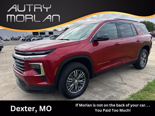 Used 2026 Chevrolet Traverse LT FWD image 1