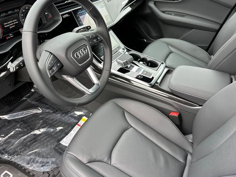 Used 2025 Audi Q7 3.0T Premium Plus w/ Premium Plus Package image 9