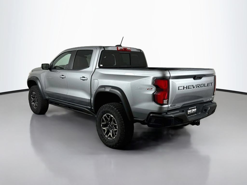 Used 2025 Chevrolet Colorado ZR2 w/ Technology Package AWD/4WD image 5