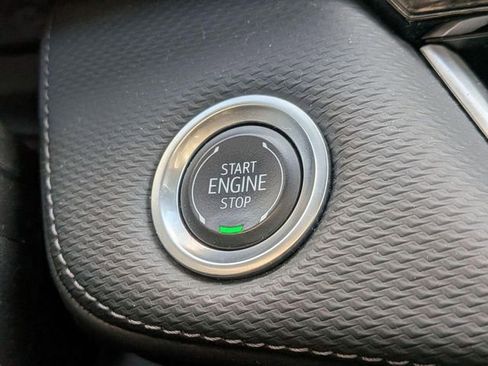 Used 2025 Chevrolet Equinox LT image 19