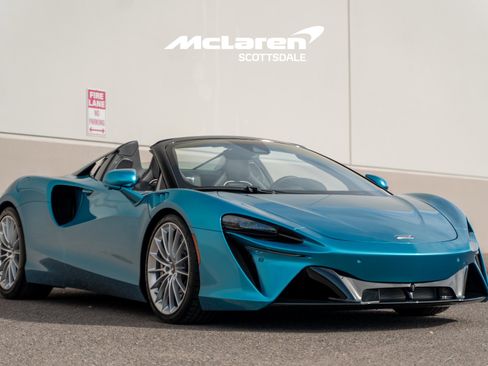 New 2026 McLaren Artura Spider image 9