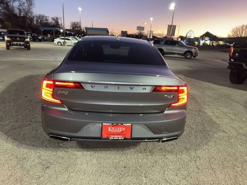 Used 2017 Volvo S90 T6 Inscription w/ Vision Package image 16