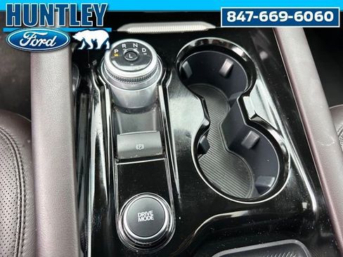 Used 2025 Ford Explorer Platinum w/ Ultimate Package AWD/4WD image 24