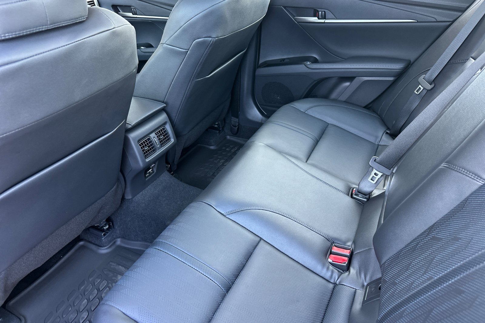 New 2026 Toyota Camry XSE FWD image 10