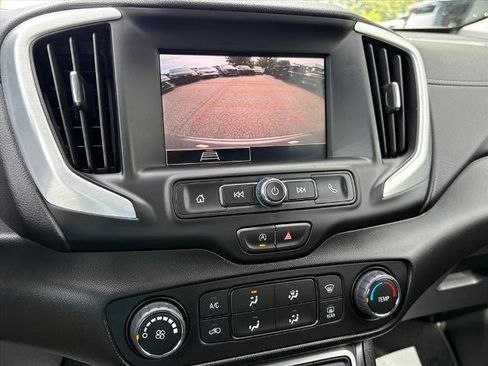 Certified 2024 GMC Terrain SLE AWD/4WD image 8