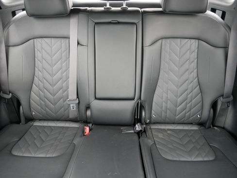 Certified 2025 Kia Sportage X-Line image 13