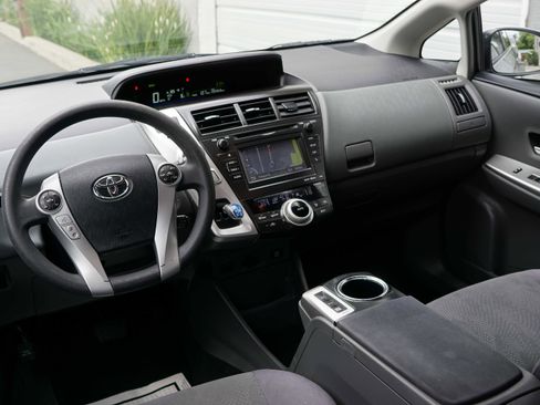 Used 2012 Toyota Prius V Three FWD image 29