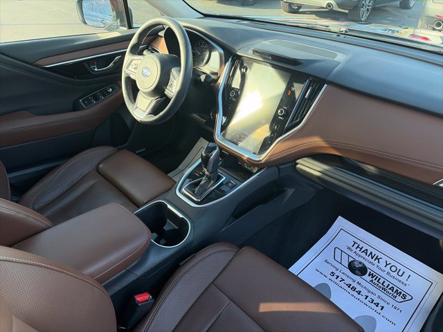 Used 2022 Subaru Outback Touring XT AWD/4WD image 5