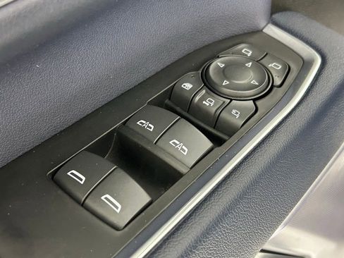 Used 2024 Chevrolet Silverado 3500 High Country w/ Technology Package image 37