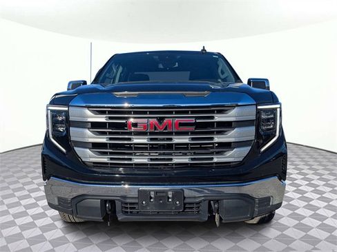 Used 2022 GMC Sierra 1500 SLE image 5