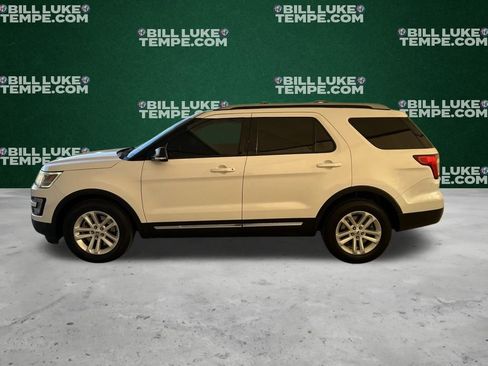 Used 2017 Ford Explorer XLT w/ Equipment Group 202A image 8