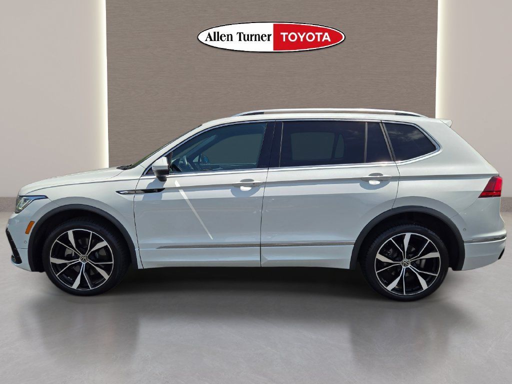 Used 2024 Volkswagen Tiguan SEL R-Line AWD/4WD image 12