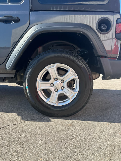 Used 2022 Jeep Wrangler Unlimited Sport AWD/4WD image 10